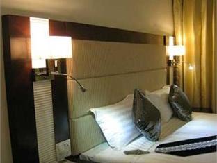The Grand Hotel Bizzotel Gurgaon Exterior photo